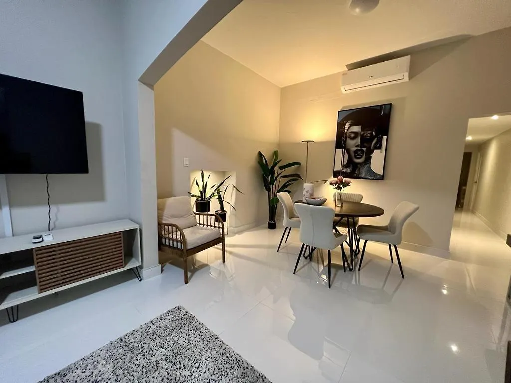 Stunning 3-Br Apt In Condado San Juan 0*,